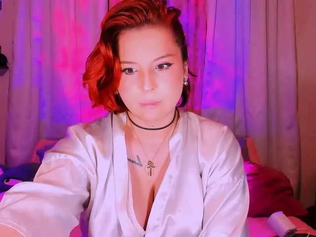 Offline daphnesweet on BongaCams