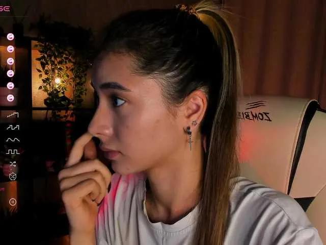 Freechat DarlaBelle on BongaCams