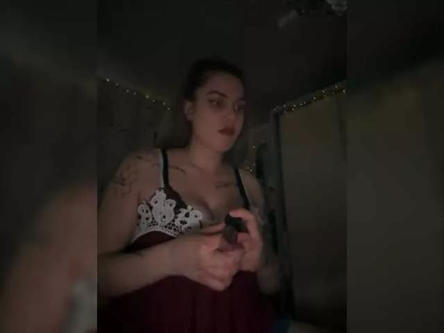 Offline Dayana2104 on BongaCams