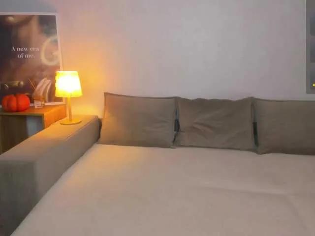 Offline ElinaStarr on BongaCams