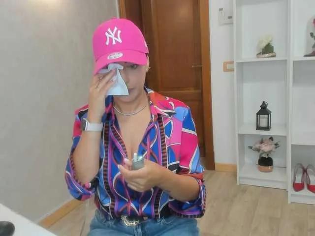 Freechat ElisaBaxter on BongaCams