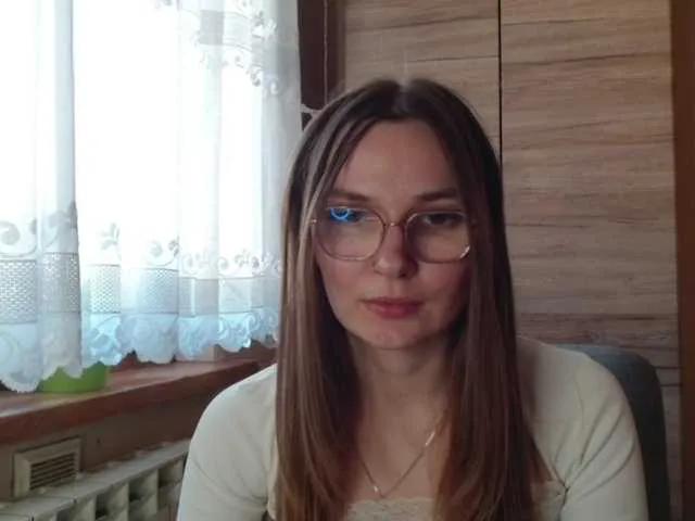 Offline Ellyxcute on BongaCams