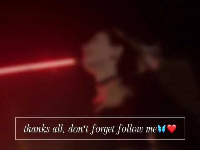 emely1benz on BongaCams 