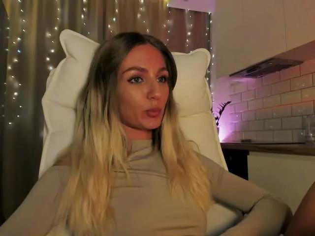 Offline EnlivenLuv on BongaCams