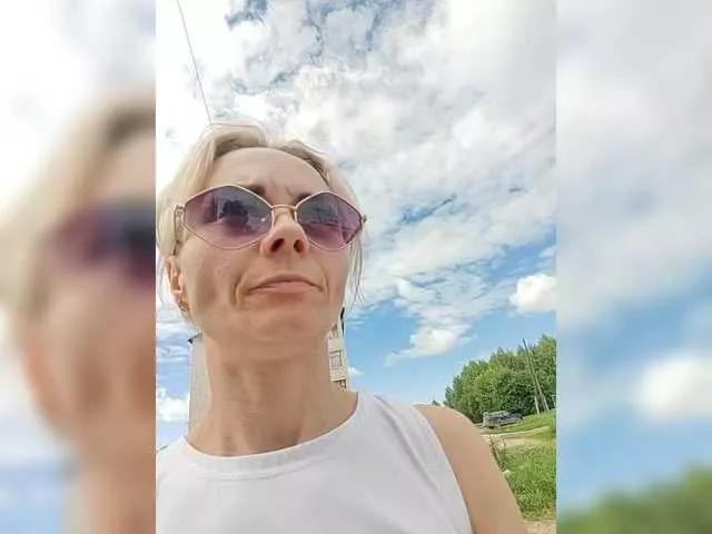 Offline evangelina2909rus on BongaCams