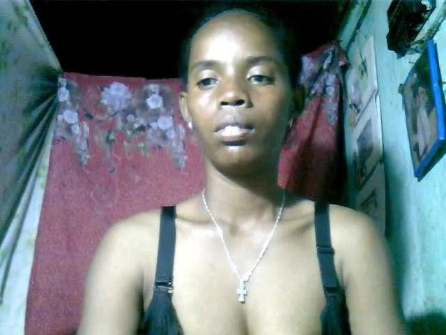 Offline Fanihsexy on BongaCams