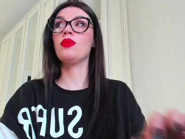 Offline FemdomHeels on BongaCams