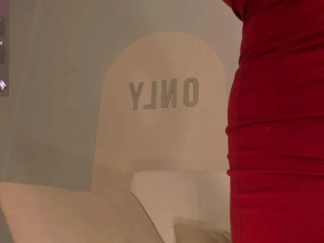 Offline FernandaX1 on BongaCams