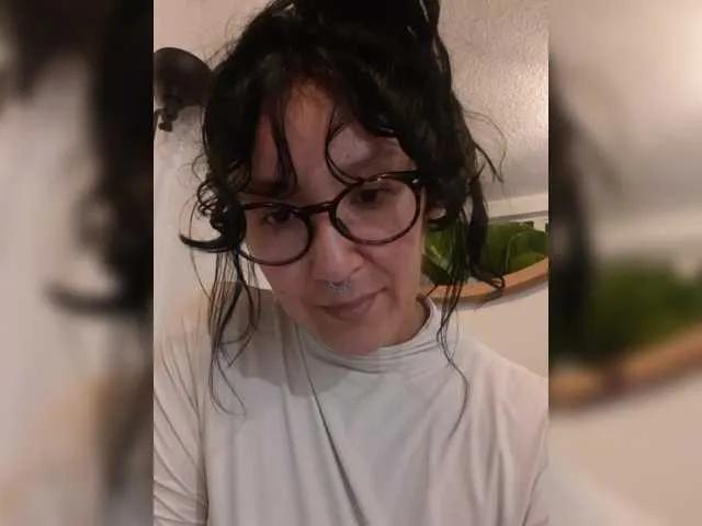 Offline Fruttituttis on BongaCams