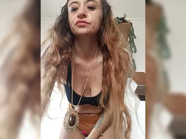 Offline gabyenlalunax on BongaCams