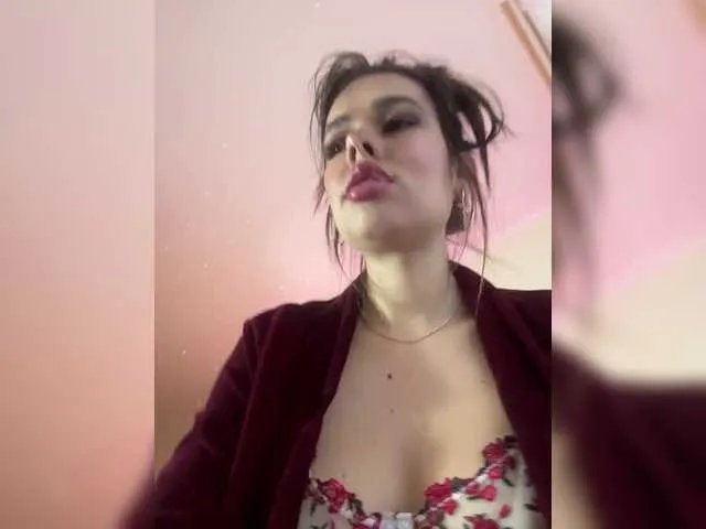 Offline GiaVibey on BongaCams