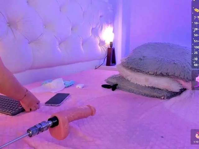 Offline Gisell-Montoy on BongaCams