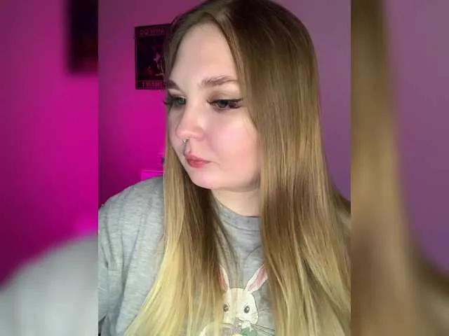 Offline Greeenfriends6969 on BongaCams