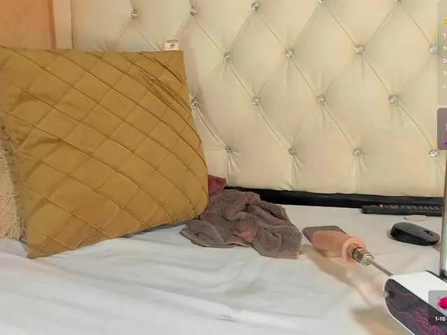 Freechat Hadley- on BongaCams