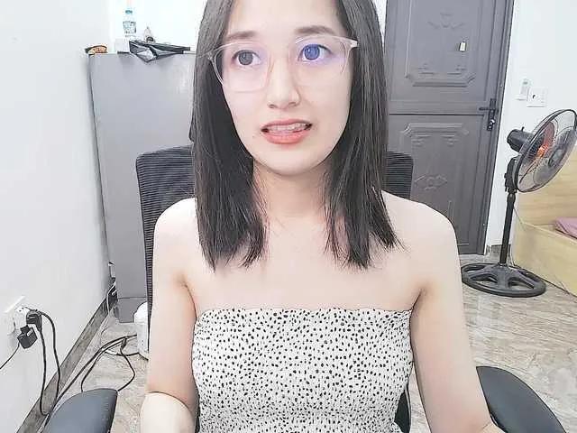 Offline Hana099 on BongaCams