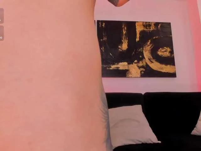 Offline HannaConnor on BongaCams