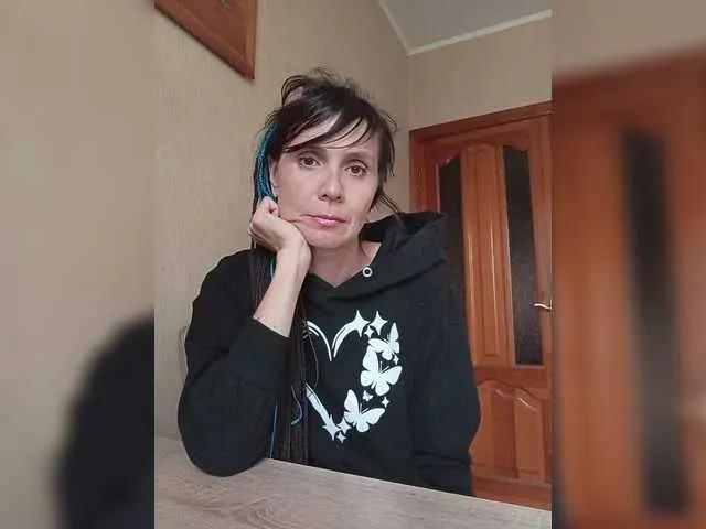 Offline Hellenalonenochka on BongaCams