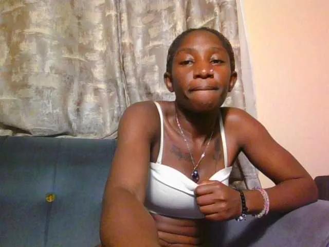 Freechat Hornycammy23 on BongaCams