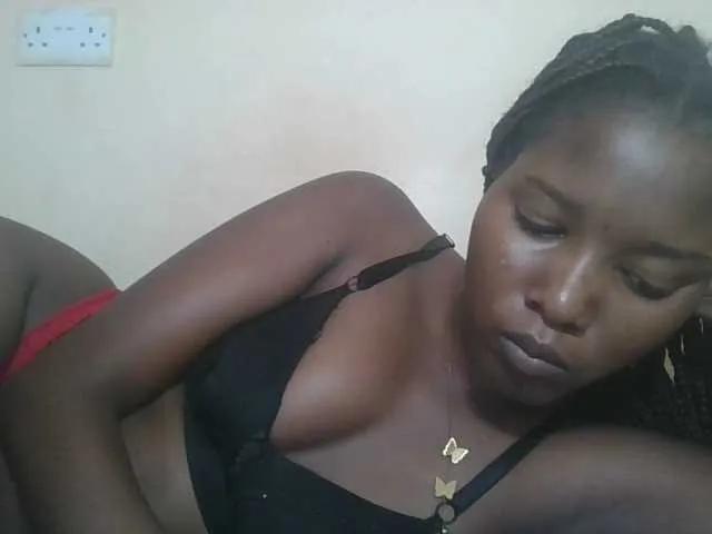 Offline Hornyqueen4 on BongaCams