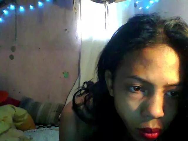 Offline HotLunah on BongaCams