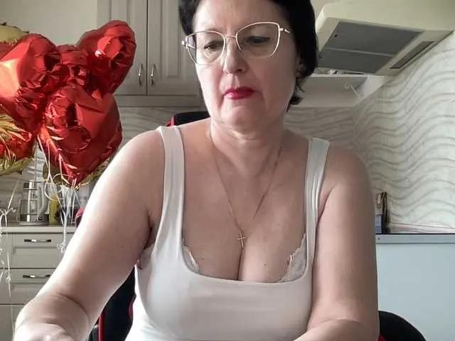 Freechat HotMilfPussy on BongaCams