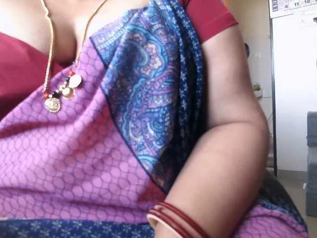 Freechat hotpavitra on BongaCams