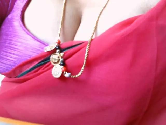 Freechat hotpavitra on BongaCams