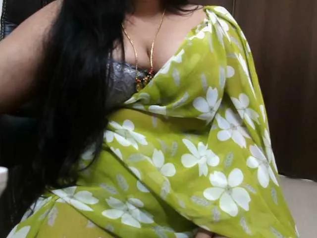 Freechat hotpavitra on BongaCams