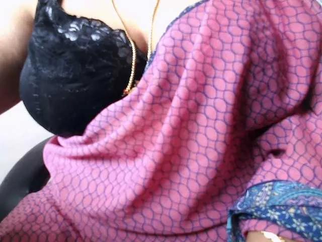 Freechat hotpavitra on BongaCams