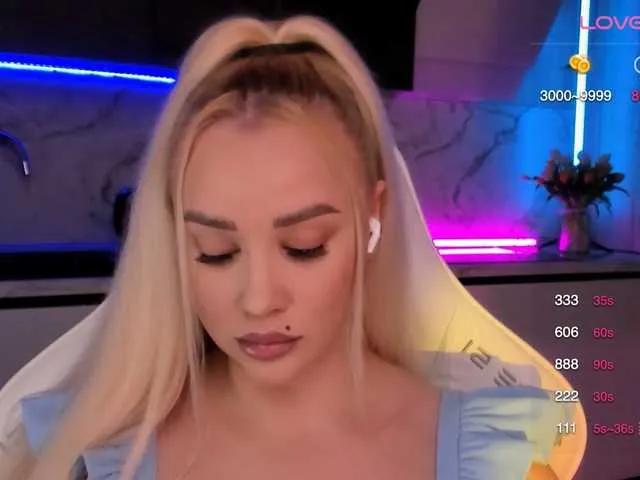 Offline In-your-fucking-mind on BongaCams