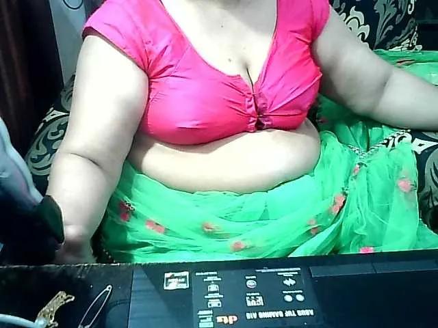 Freechat Indianbhabhimilf40 on BongaCams