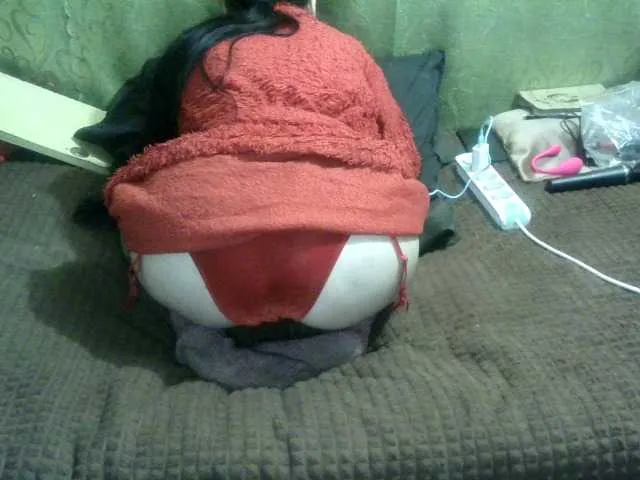 Offline IngaQAce on BongaCams