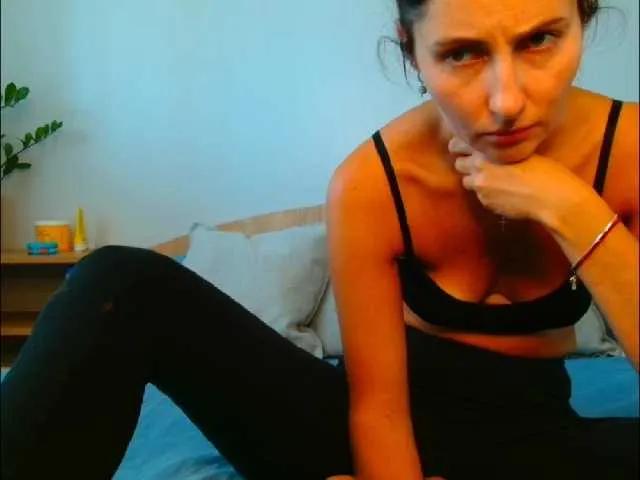 Offline Irina9793 on BongaCams