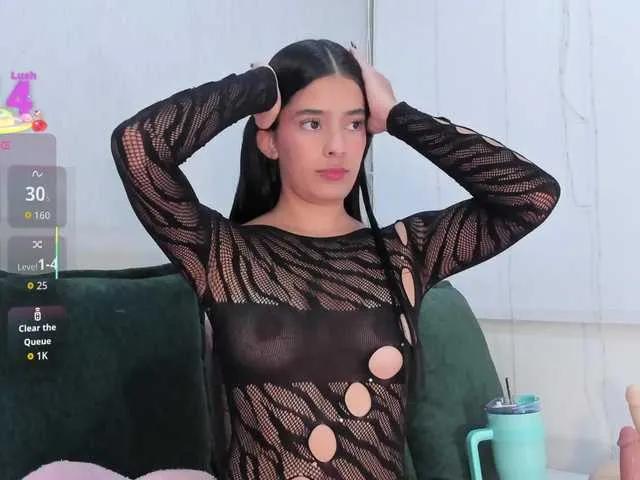 Offline isa-queen on BongaCams