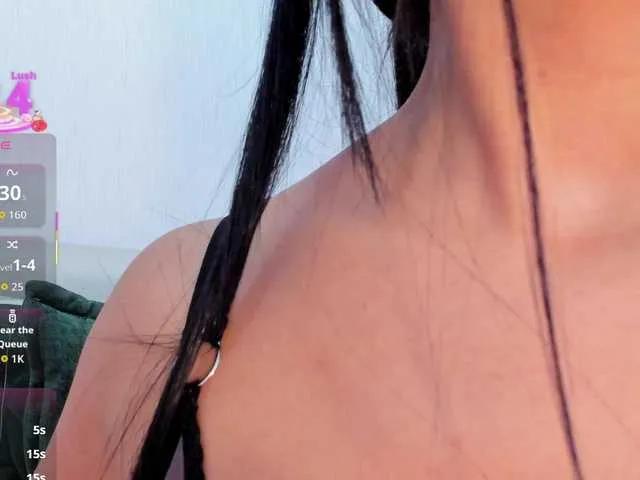 Offline isa-queen on BongaCams