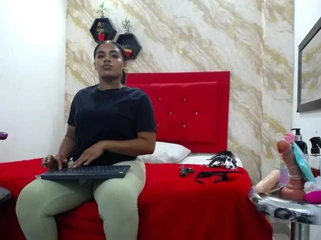 Offline Issa-love on BongaCams