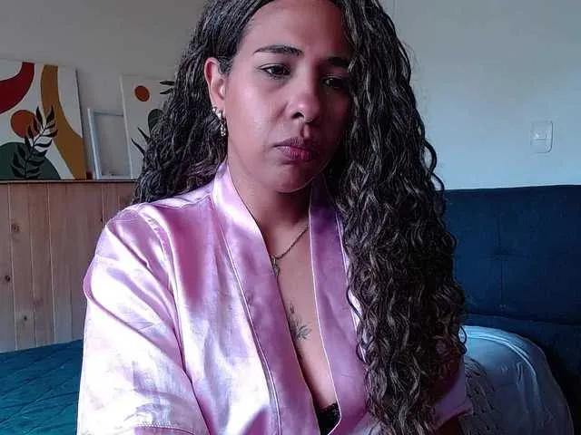 Offline Ivonne-collins33 on BongaCams