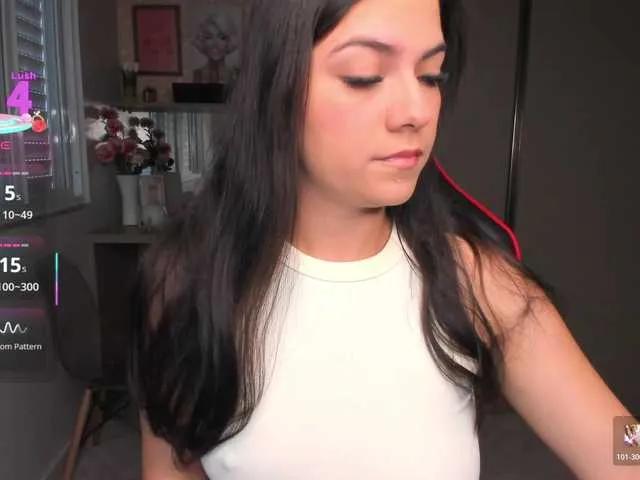 Freechat ivyy-scott on BongaCams