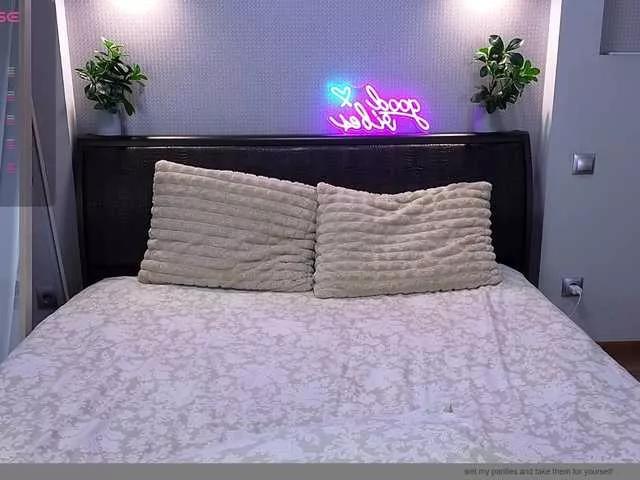 Offline Jemalia on BongaCams