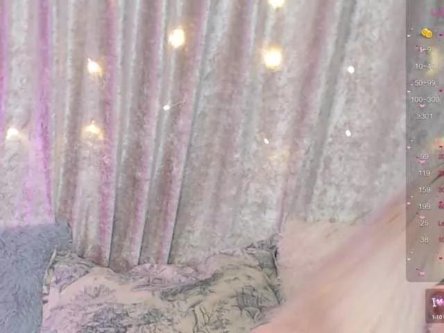 Offline JennyMirai on BongaCams