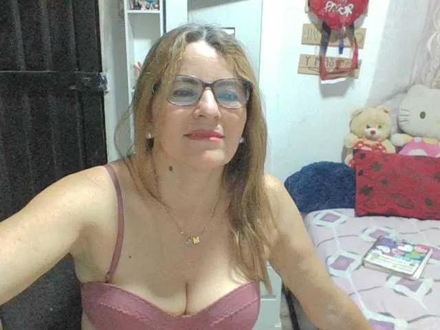 Offline JuanitaWouti on BongaCams