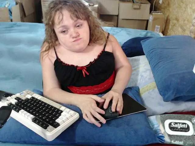 Offline Julia-79 on BongaCams