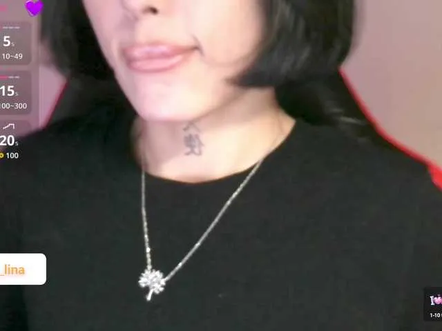 Offline JulieTurner on BongaCams