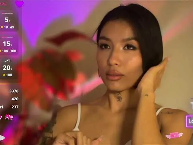 Offline JulieTurner on BongaCams