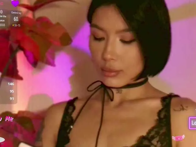 Offline JulieTurner on BongaCams