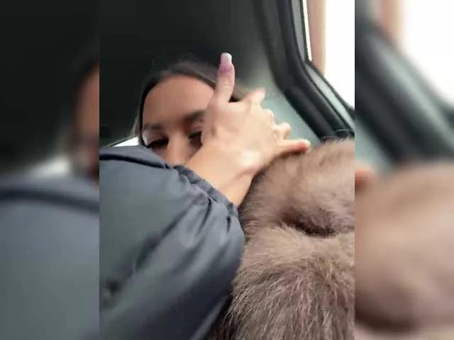 Offline Karamelikaa on BongaCams