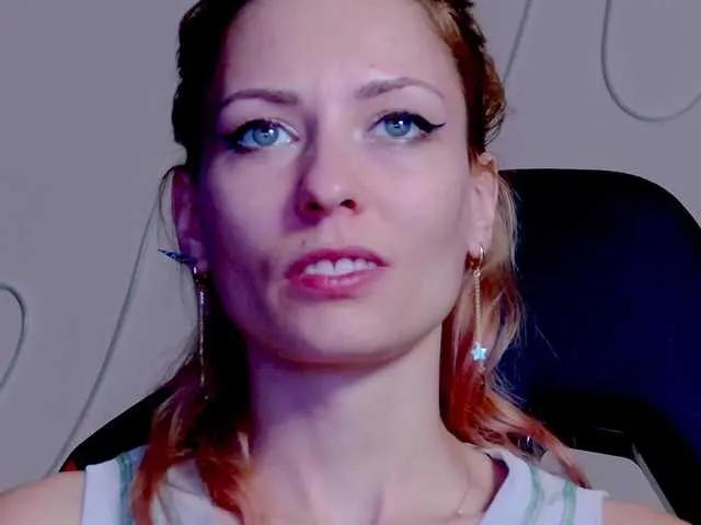 Freechat karo131324 on BongaCams