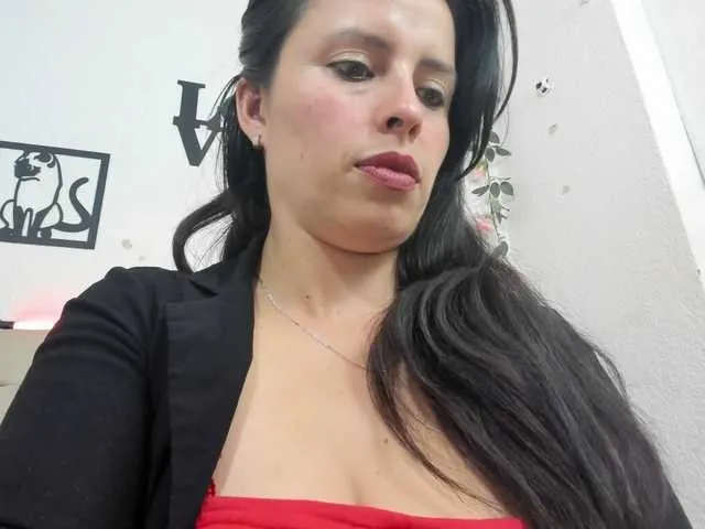 Offline katherine-blair on BongaCams