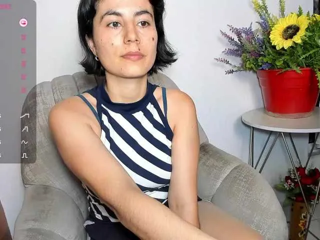 Offline katiae on BongaCams