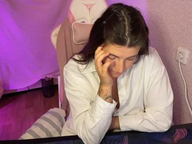 Offline Katrinmiss on BongaCams